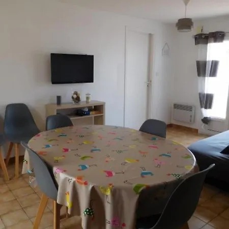 Maison Plain-pied Au Calme, Proche Et Commerces, Animaux Bienvenus Sur Demande - Fr-1-476-91 Holiday home La Faute-sur-Mer