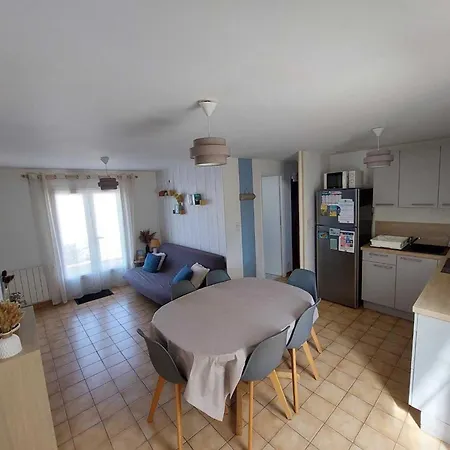 Maison Plain-pied Au Calme, Proche Et Commerces, Animaux Bienvenus Sur Demande - Fr-1-476-91 *